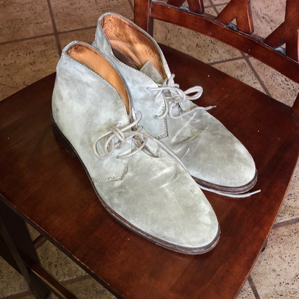 Gray suede chukka boot